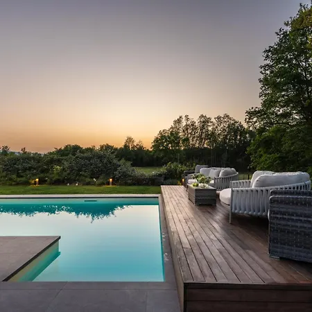 Del Nonno, Luxury Tuscan With Pool Orentano